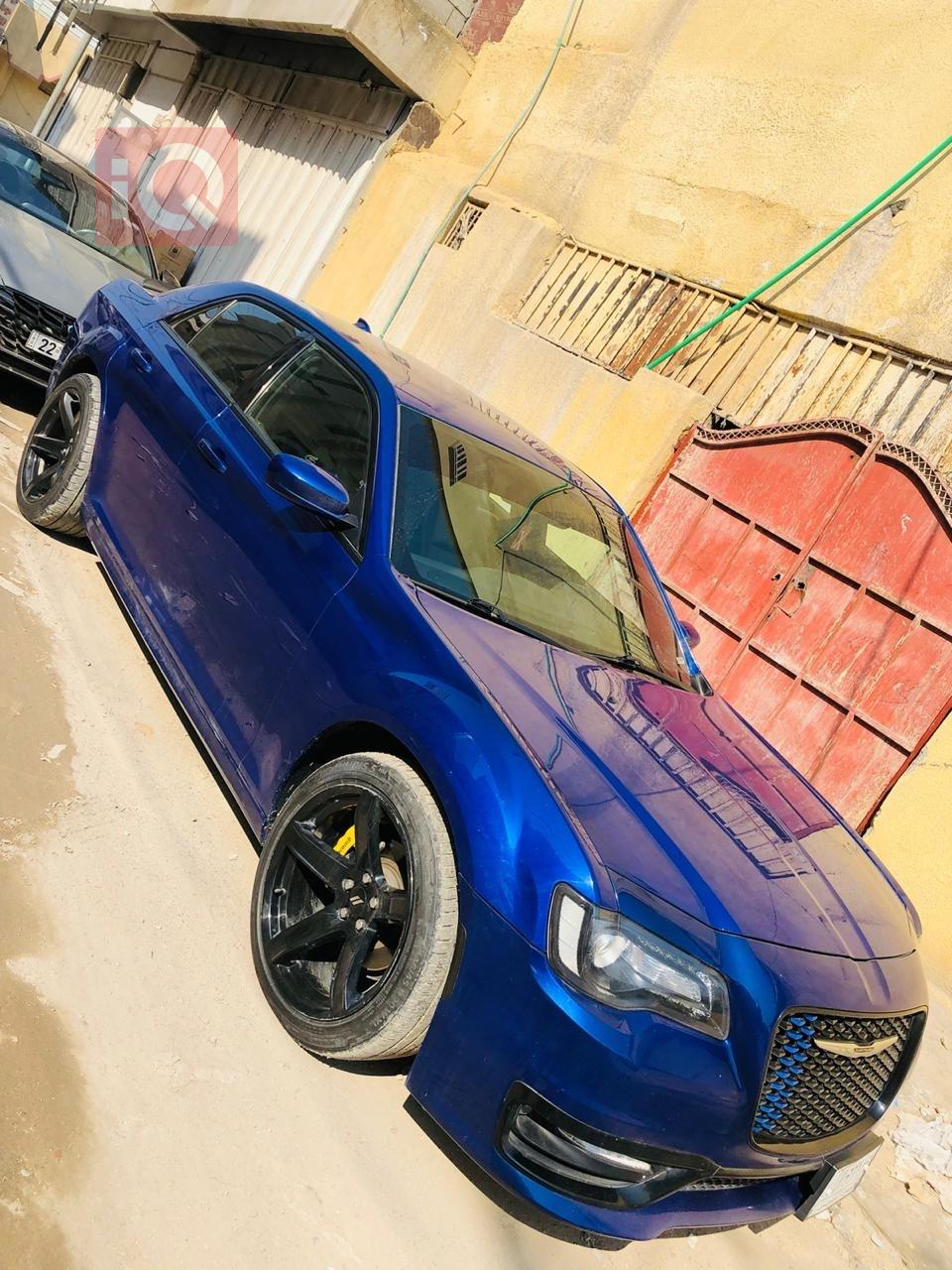 کرایسلەر 300